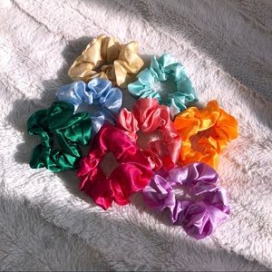 SCRUNCHIE BUNDLE